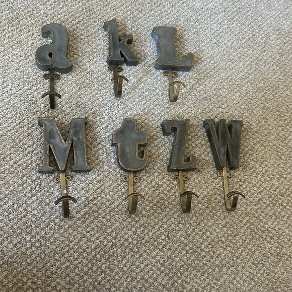 ‘k’ Anthropologie Marquee Letter Hook - Picture 2 of 2